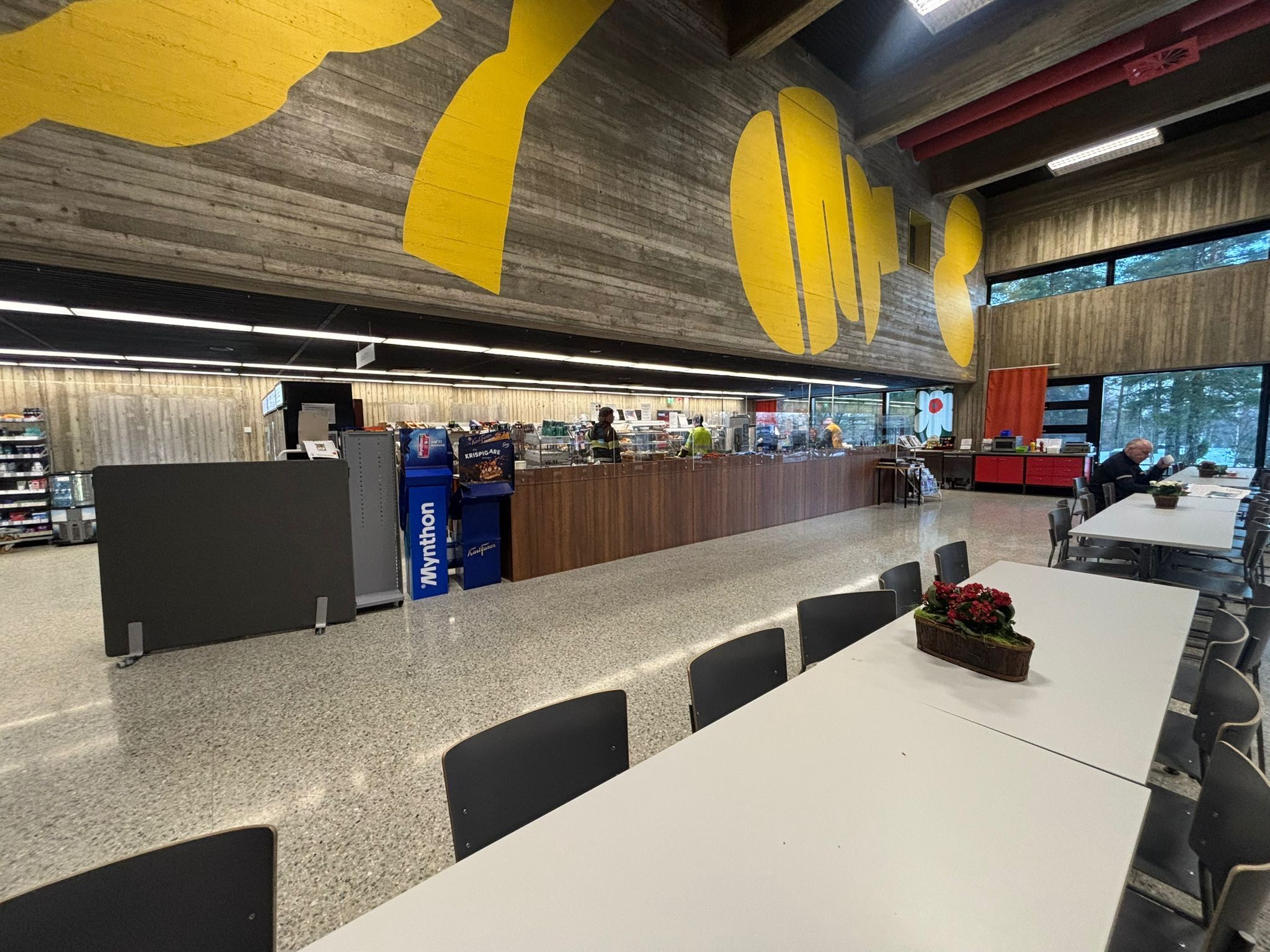 Vekaranjärven sotilaskoti lead