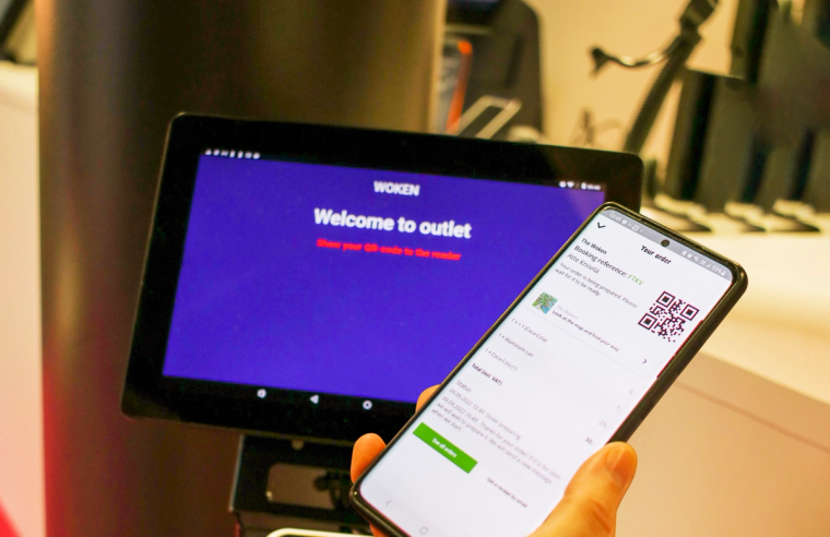 Self checkout