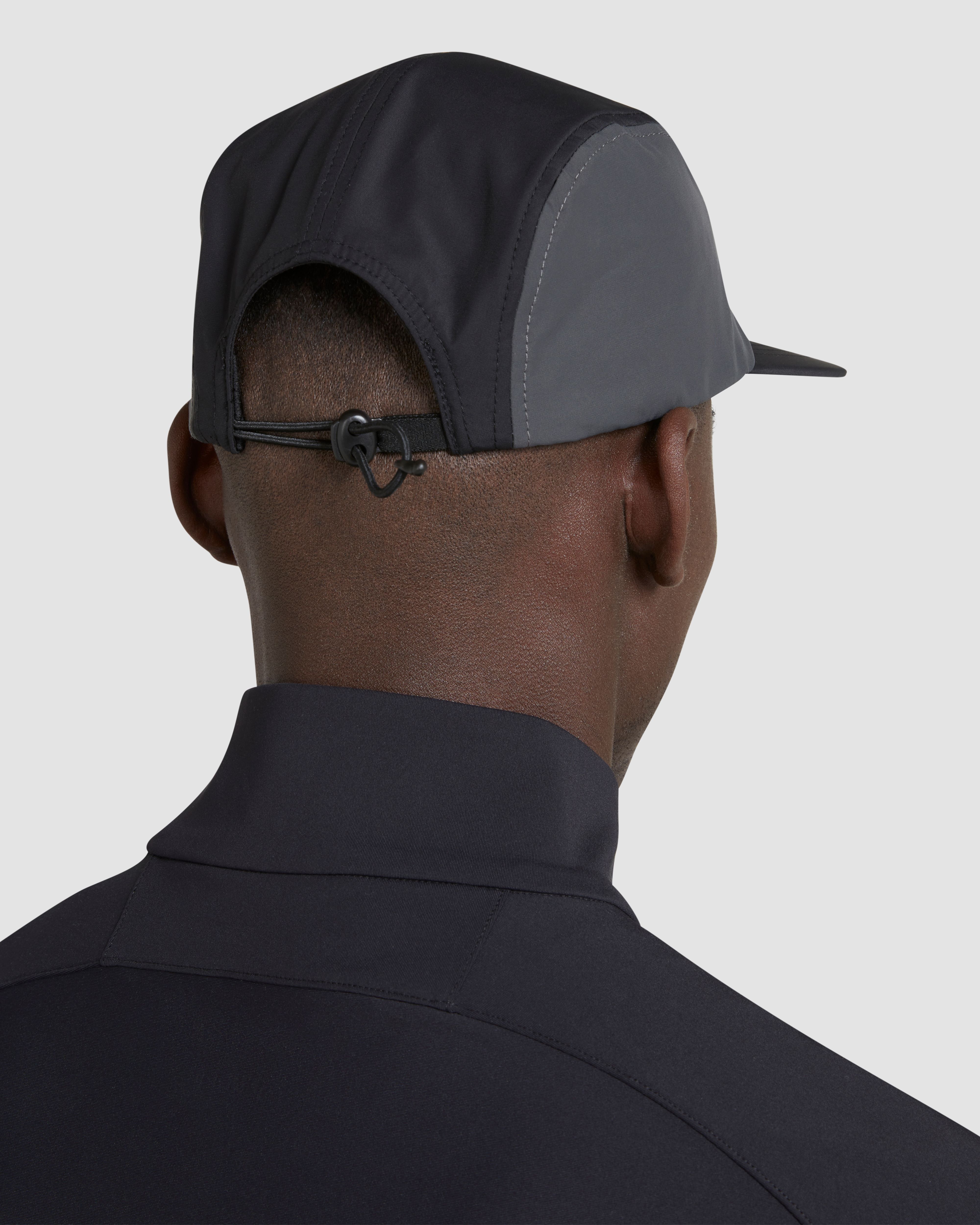 Two Tone Frontier Tech Cap | Manors Golf
