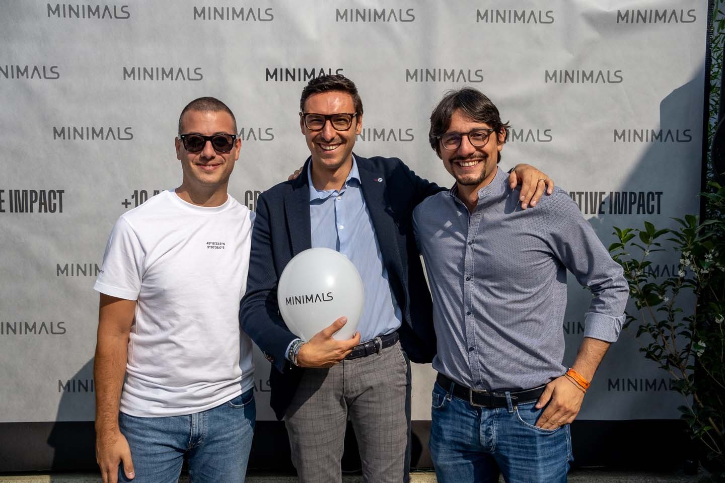 Emanuele Carelli con ospiti dell'evento di Minimals