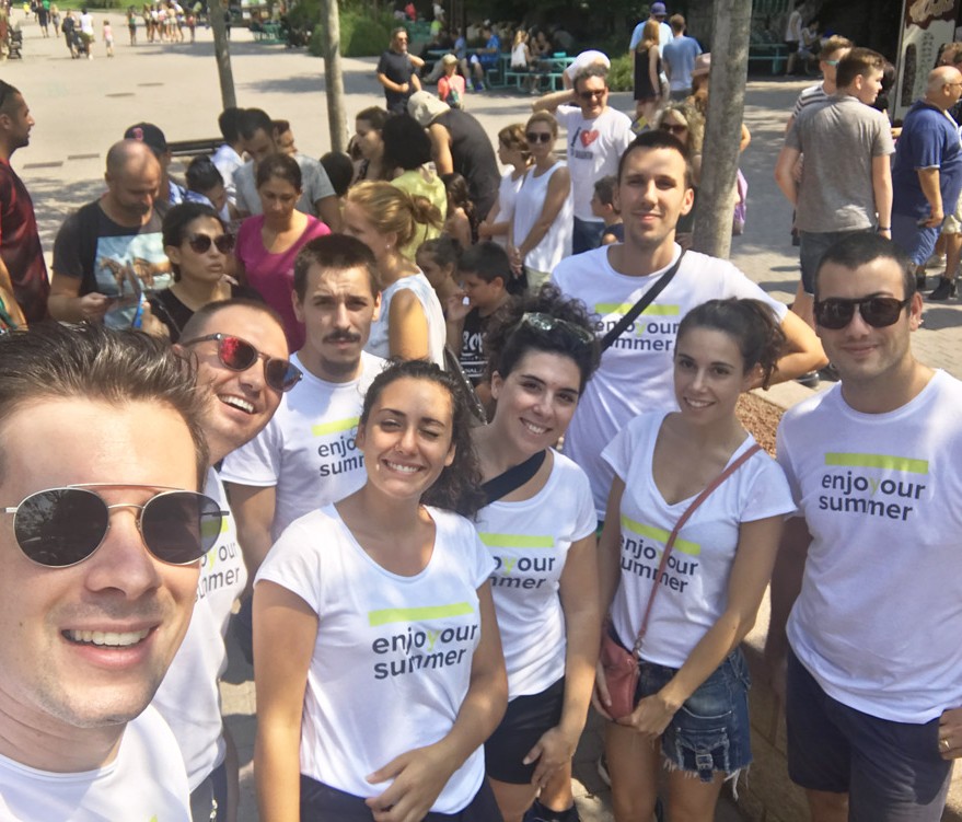 Foto di gruppo del team di Minimals a Gardaland
