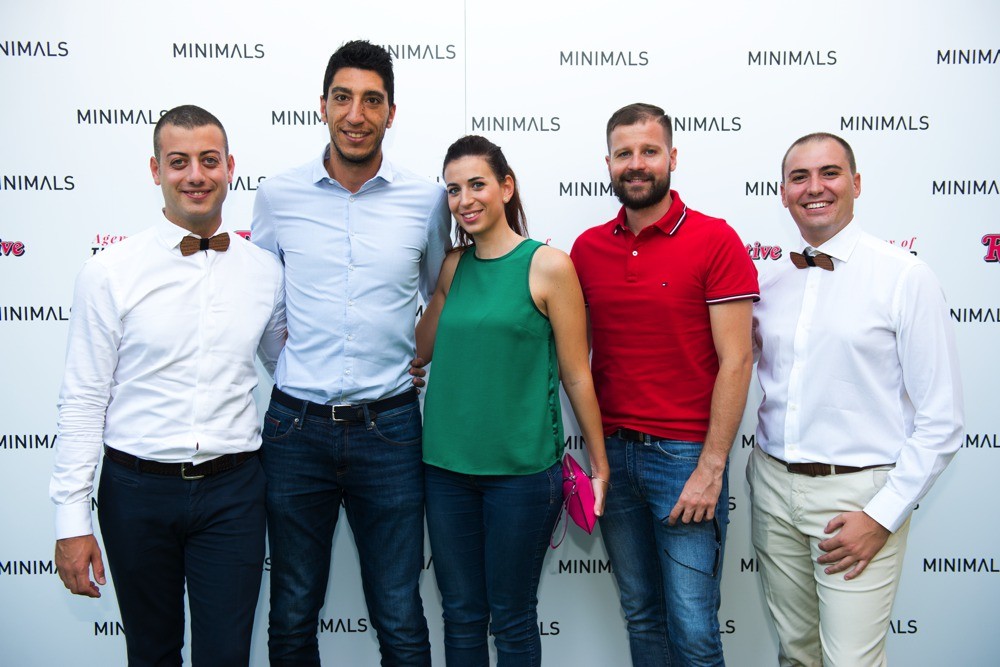 Foto con invitati per l'evento di Minimals
