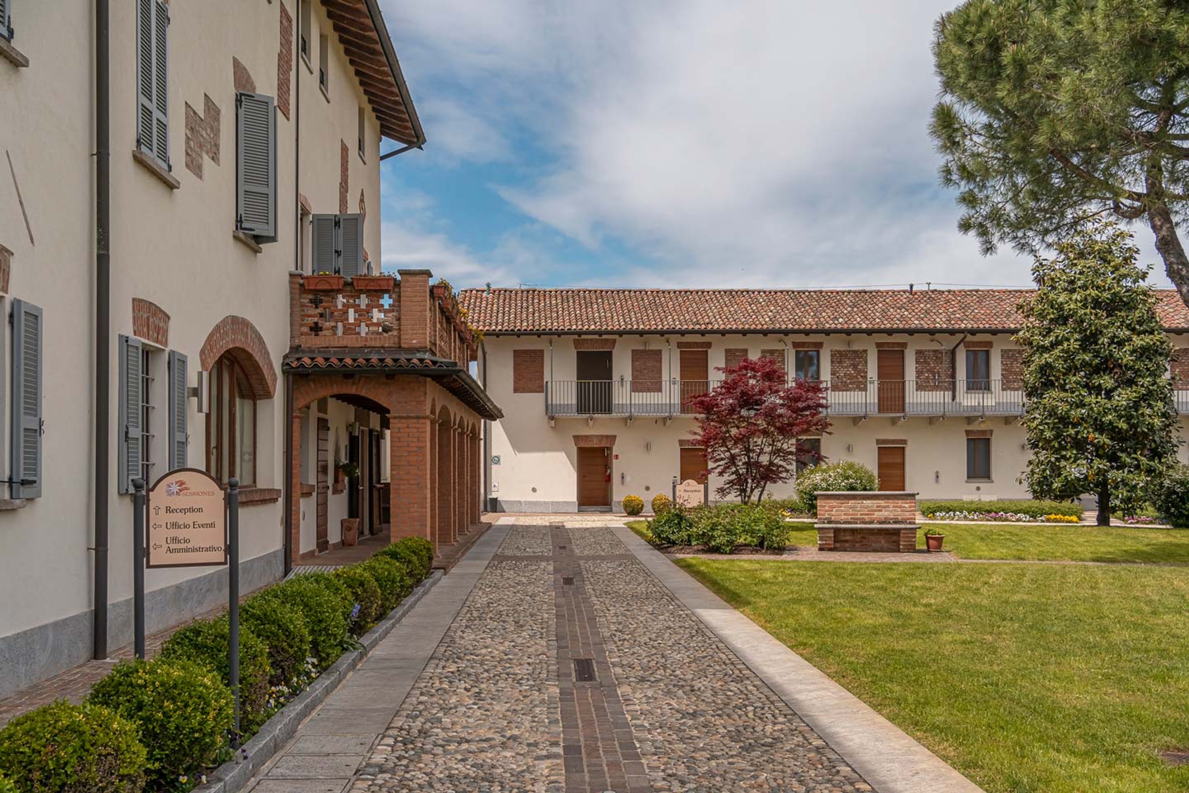 cascina sesmones entrata