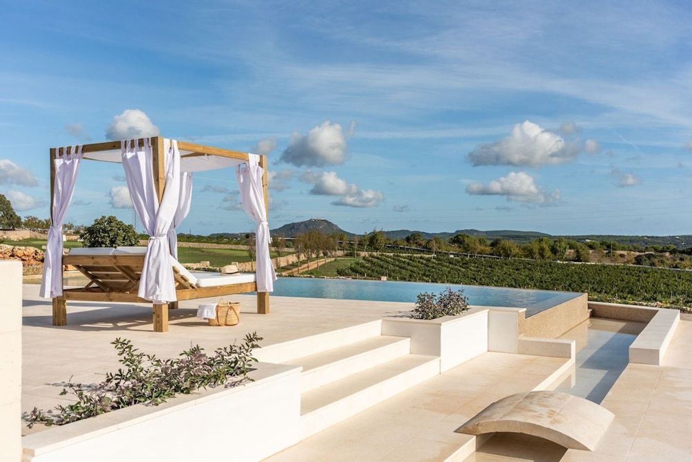 Stemning fra restauranten på Agroturismo Llucasaldent Gran Menorca