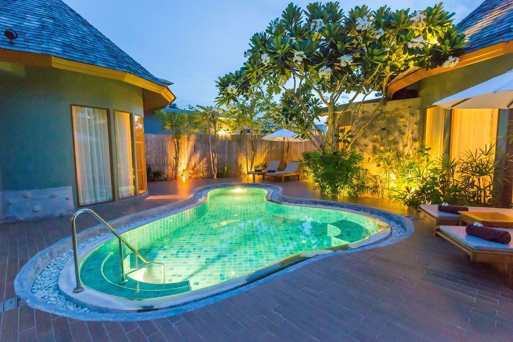 Metadee Resort & Villas - Image 7