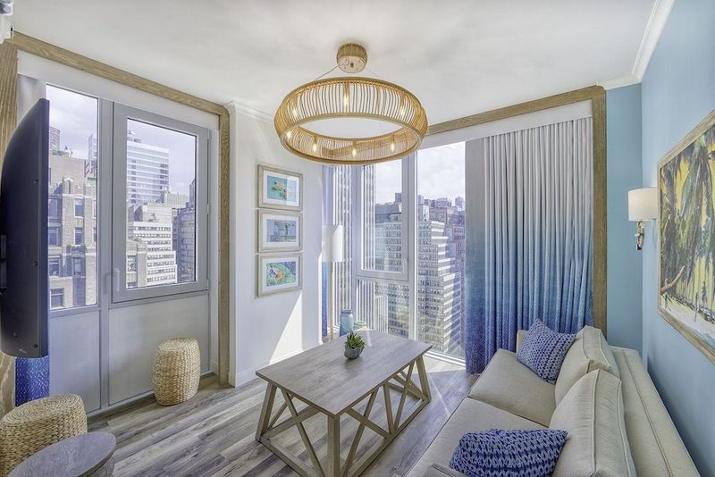 Margaritaville Resort Times Square - Image 3