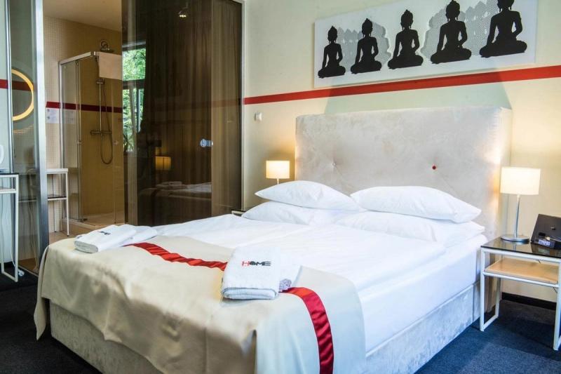 Home Hotel - Image 6