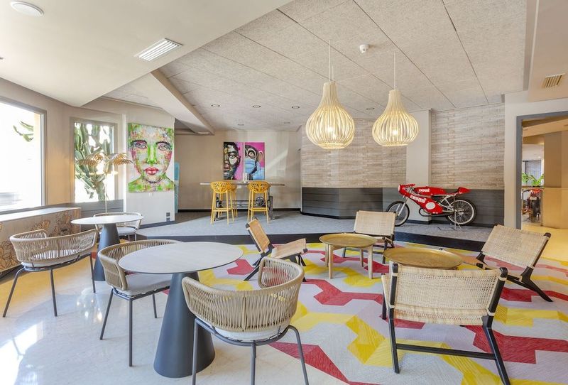 Marins Beach Club - Image 10