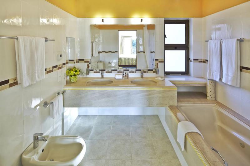 Four Seasons Vilamoura - Image 7
