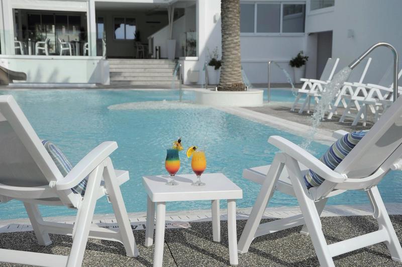 Liquid Hotel Apartments - Image 2