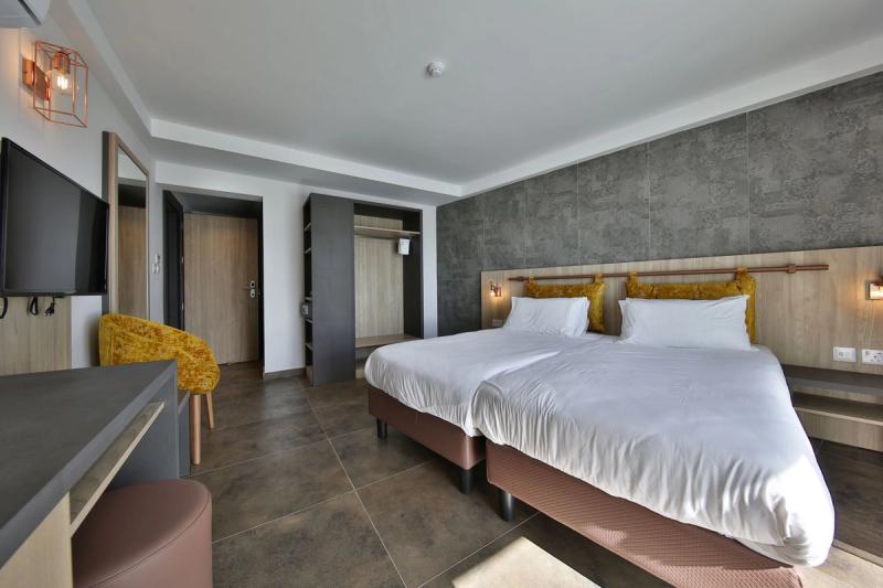 Ivy Hotel - Image 5