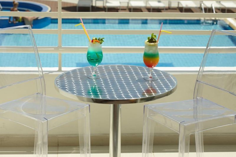 Melpo Antia Hotel & Suites - Image 10