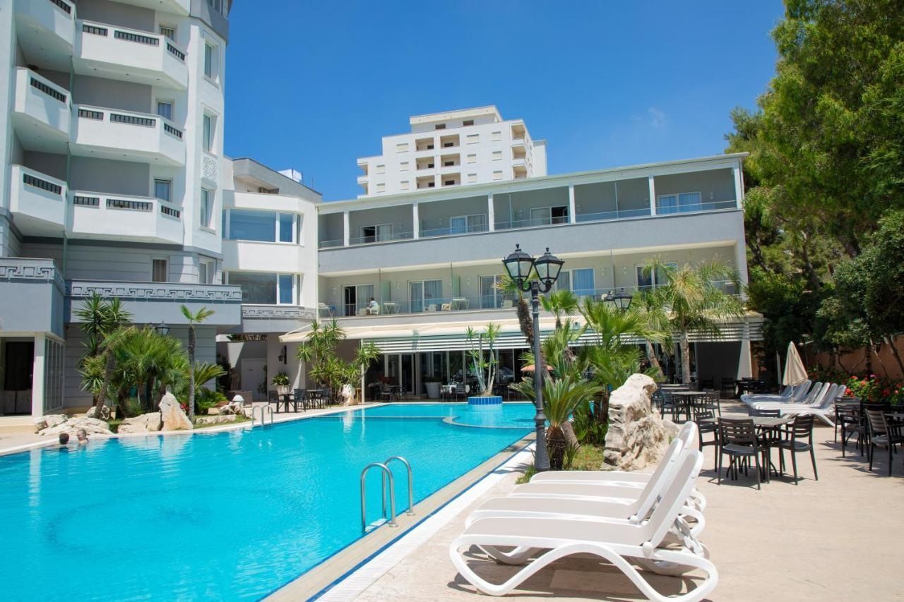 Hotell nær stranden og Durres i Albania