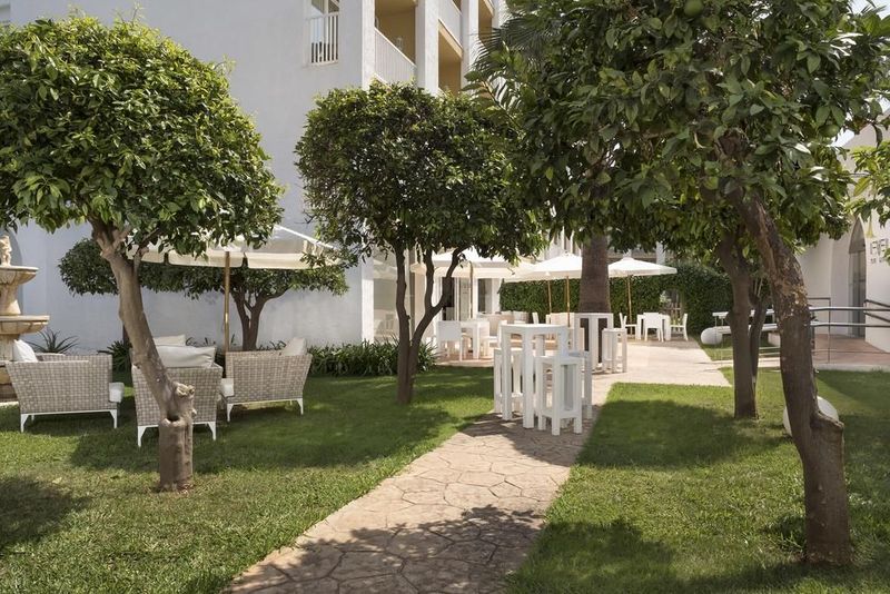 ME Marbella - Image 10