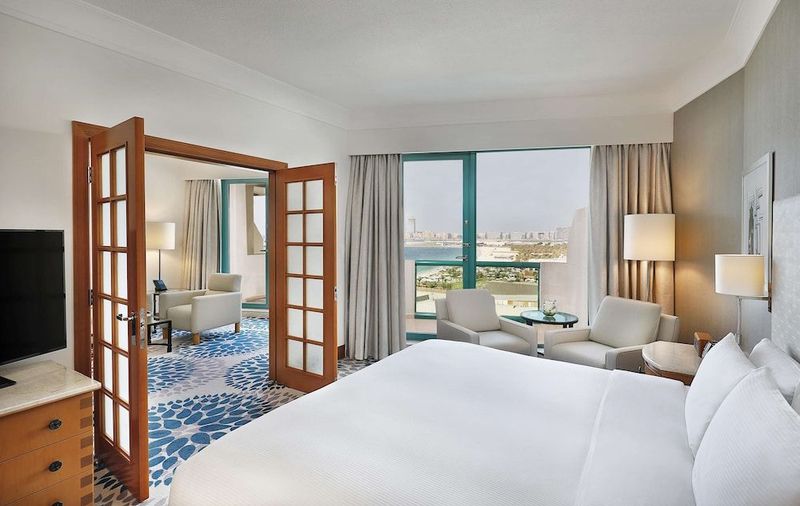 Hilton Dubai Jumeirah Beach - Image 6