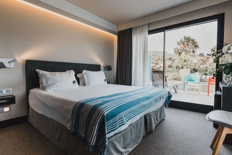 Pena Parda Bay Hotel - Image 2