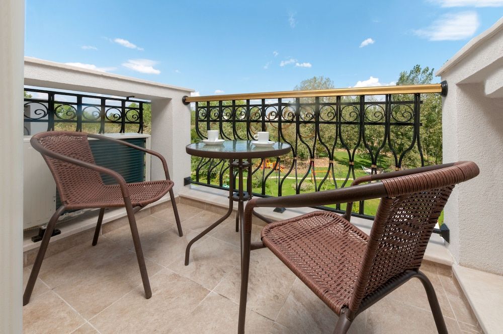 Harmony Suites Grand Resort - Image 2