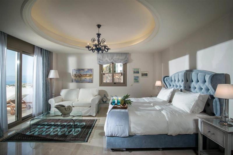 Creta Blue Boutique Hotel - Image 7