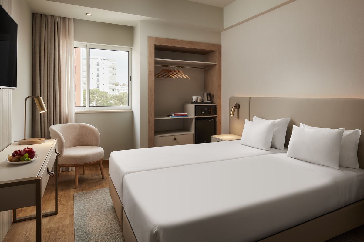 Dom Jose Beach Hotel - Image 7