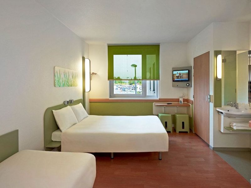 ibis Krakow Stare Miasto - Image 9