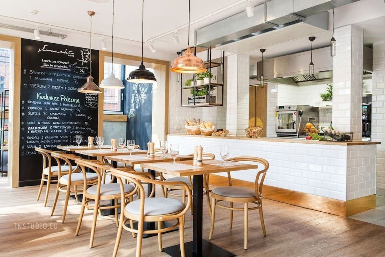 Start dagen med en god morgenmad på Smart Hotel Garnizon i udkanten af ??Gdansk.
