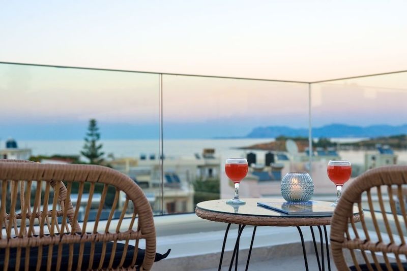 Elia Kalamaki Hotel - Image 4