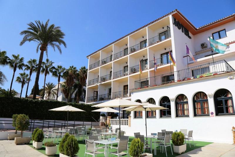 Hotel Arcos de Montemar - Image 1