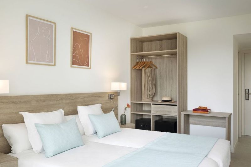 Aparthotel Marina Drach - Image 8