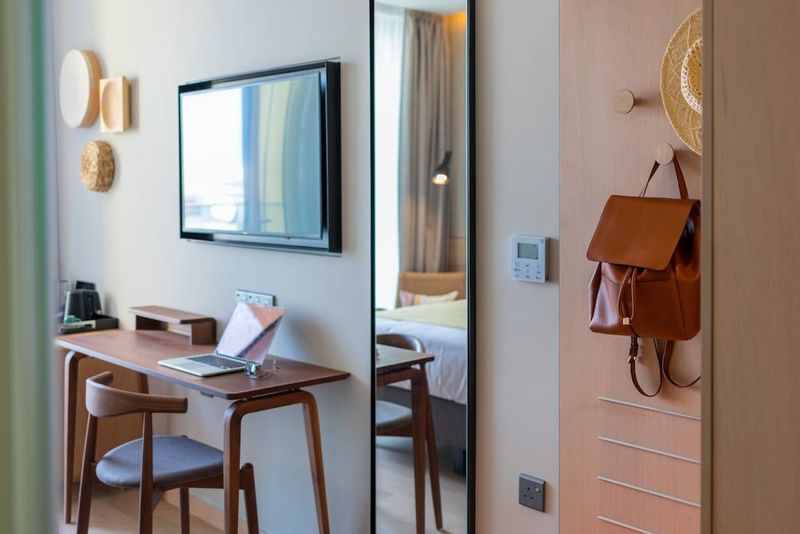 Hotel Indigo Larnaca - Image 10