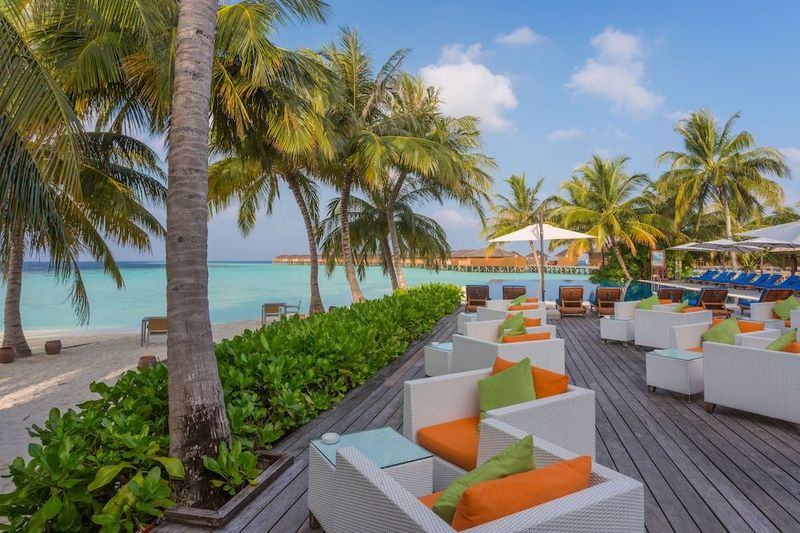 Vilamendhoo Island Resort & Spa - Image 4