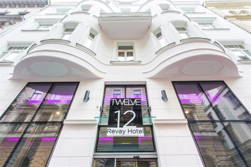 12 Revay Hotel - Image 1