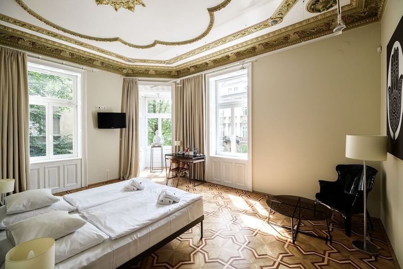 Home Hotel - Image 2