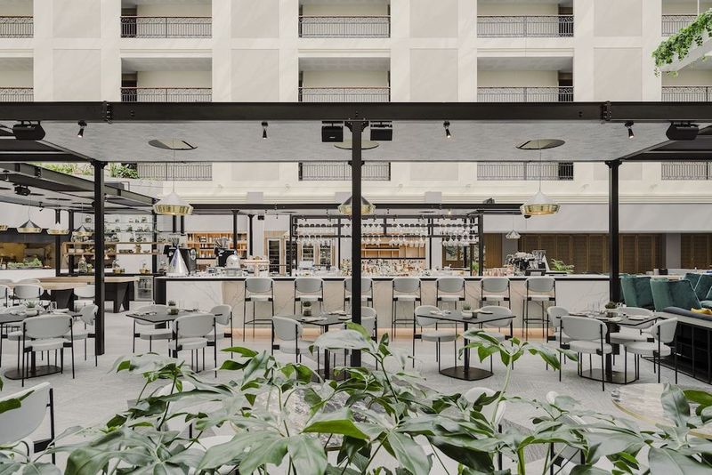 Sheraton Grand Krakow - Image 10