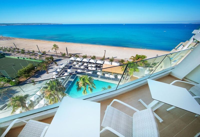 Fontanellas Playa Aparthotel - Image 4
