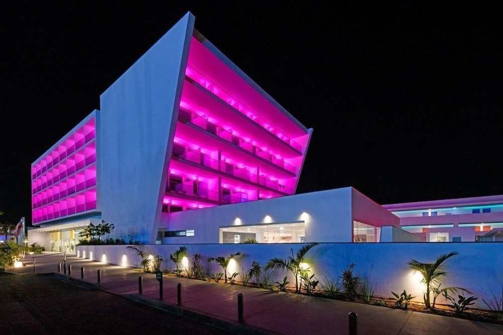 Tasia Maris Seasons Hotel - Image 8