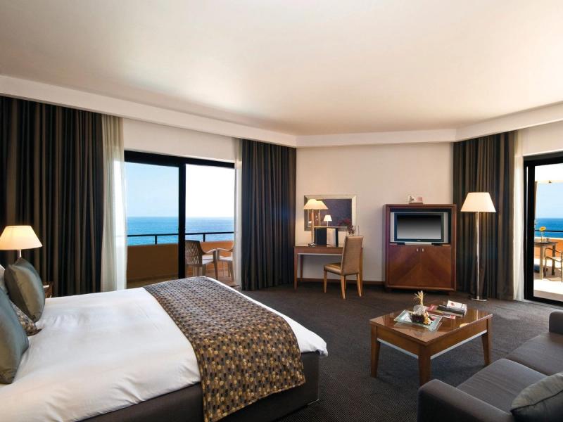 Radisson Blu Resort Malta St Julians - Image 6