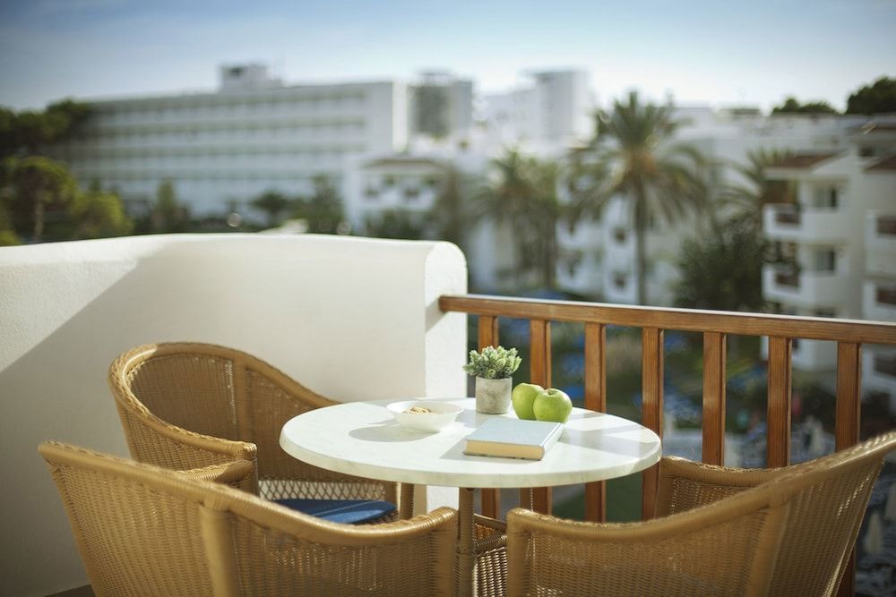 Inturotel Esmeralda Park - Image 10