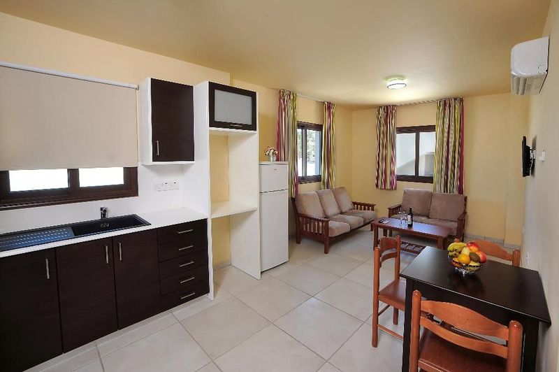 Nelia Gardens - Image 10