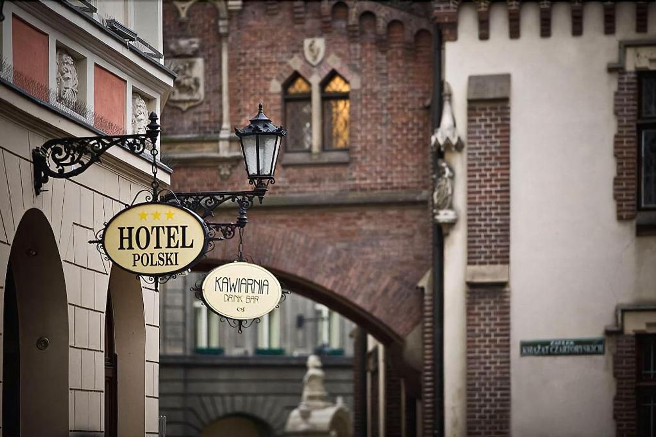Hotel Polski Pod Bialym Orlem ligger centralt i Krakow.