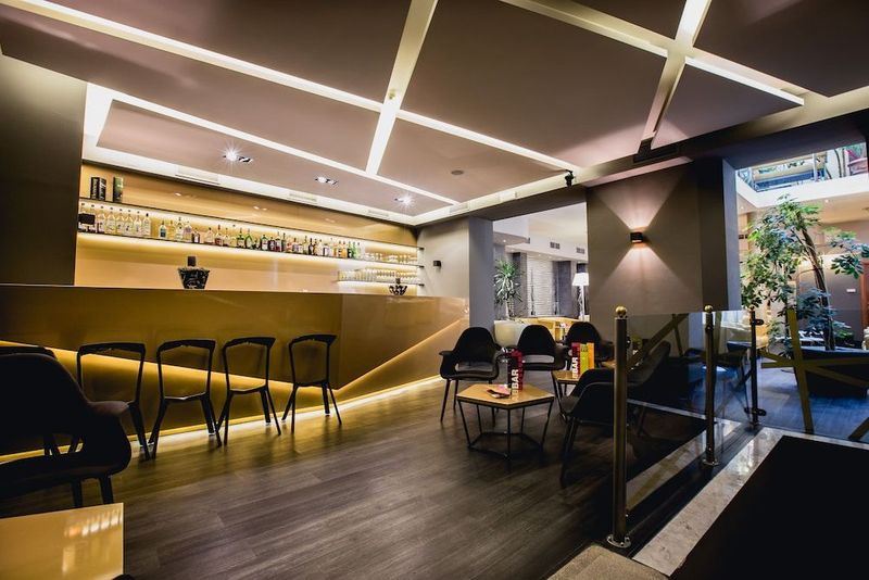 Museum Hotel Budapest - Image 6