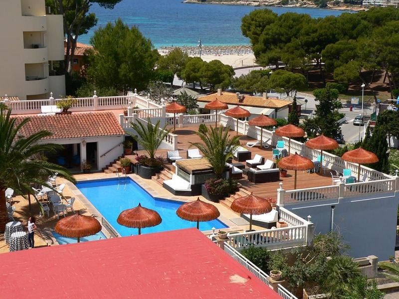 Boutique Hotel Bon Repos - Image 2