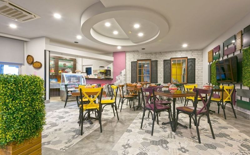 Monart City Hotel - Image 8