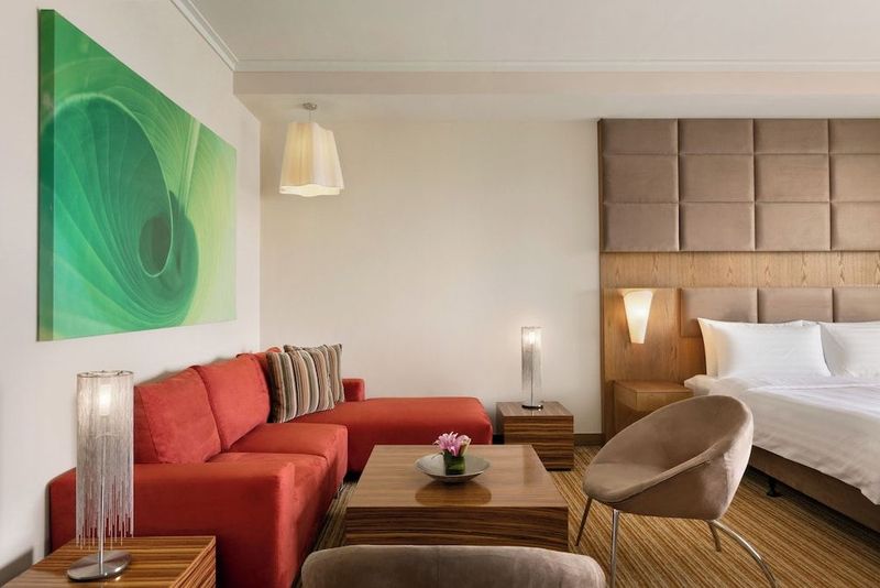 Traders Hotel, Qaryat Al Beri, Abu Dhabi - Image 10