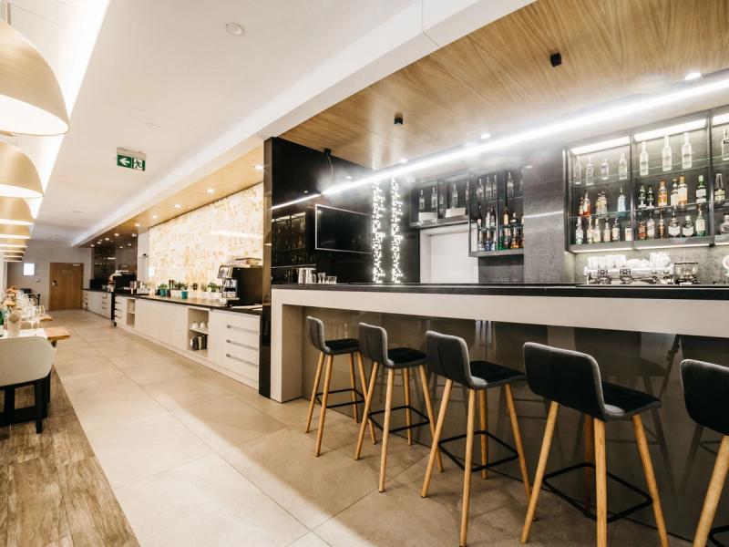 Q Hotel Plus Katowice - Image 4