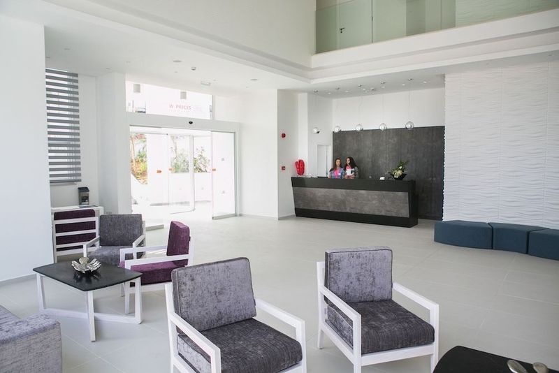 River Rock Hotel - Image 9