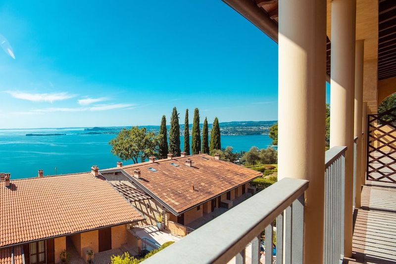 Domina Borgo degli Ulivi Lake Garda - Image 9
