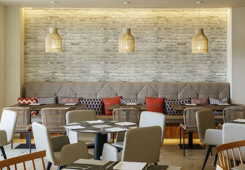 Hotel ILUNION Fuengirola - Image 8