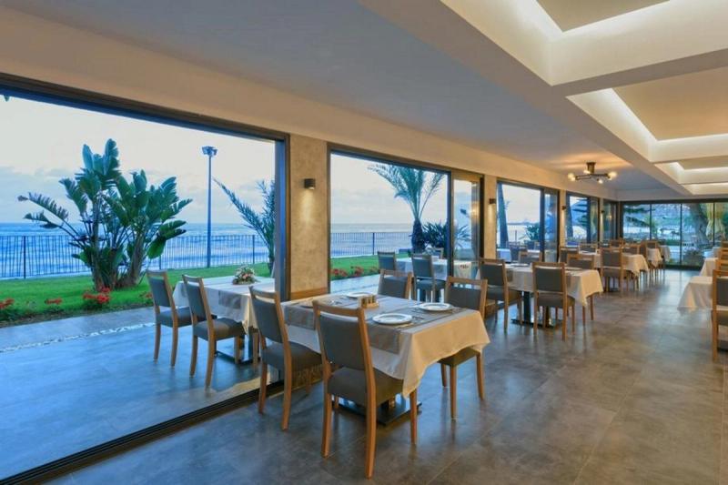 Floria Beach Hotel - Image 8