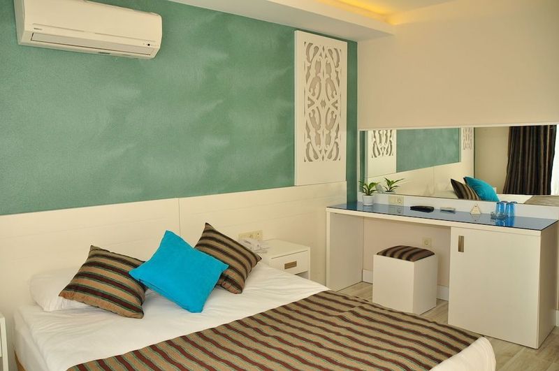 Aura Boutique Hotel - Image 2