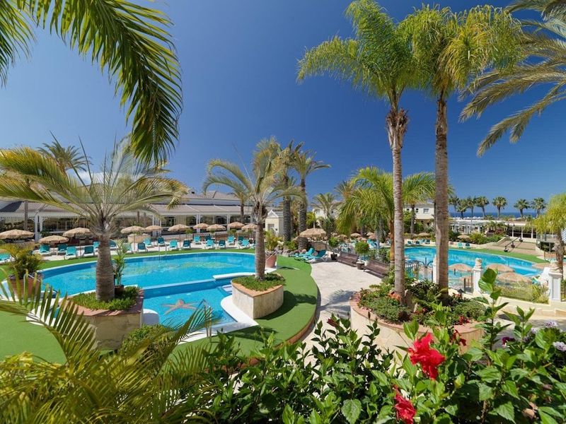 Gran Oasis Resort - Image 1